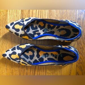 Rothy’s the point cat